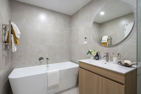 Photo of property in 1/9 Rengarenga Rise, Fairview Heights, Auckland, 0632