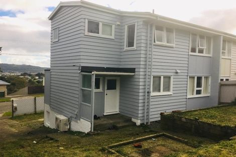 Photo of property in 1b Durham Street, Cannons Creek, Porirua, 5024