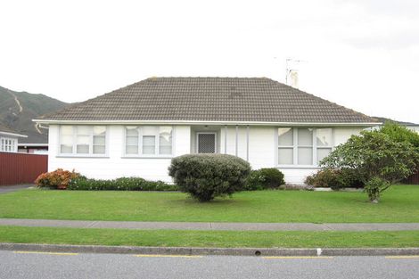 Photo of property in 6 Hewer Crescent, Naenae, Lower Hutt, 5011