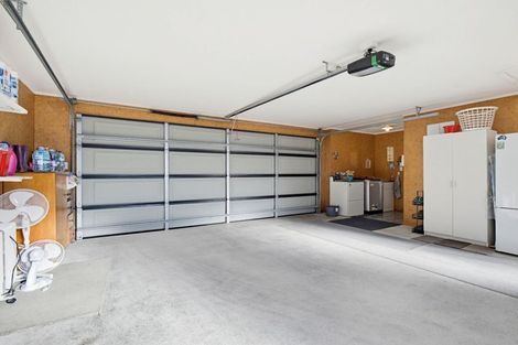 Photo of property in 47 Meridian Grove, Kelvin Grove, Palmerston North, 4414