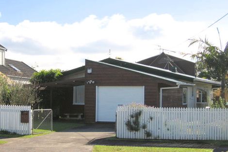Photo of property in 33b Pine Road, Orewa, 0931