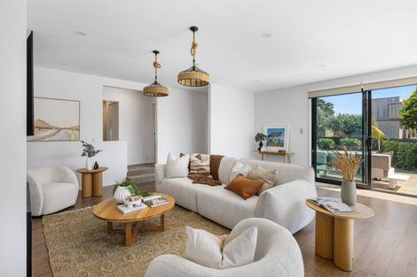 Photo of property in 18 Excelsior Way, Omaha, 0986