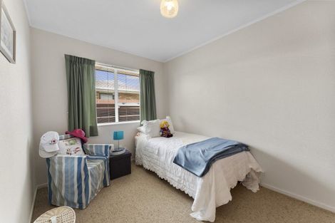Photo of property in 8b Alexander Place, Otaki, 5512