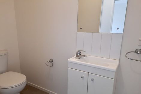 Photo of property in 592k Whangaparaoa Road, Stanmore Bay, Whangaparaoa, 0932