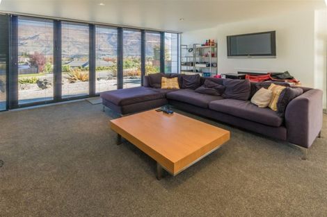 Photo of property in 45 Kings Drive, Wanaka, 9305