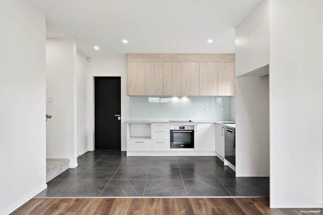 Photo of property in 13 Von Sturmer Street, Mangere East, Auckland, 2024