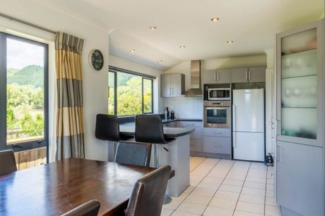 Photo of property in 7 Lambert Way, Paraparaumu, 5032