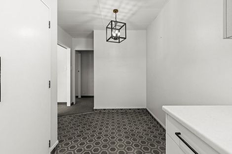 Photo of property in 1/8 Lee Road, Taradale, Napier, 4112