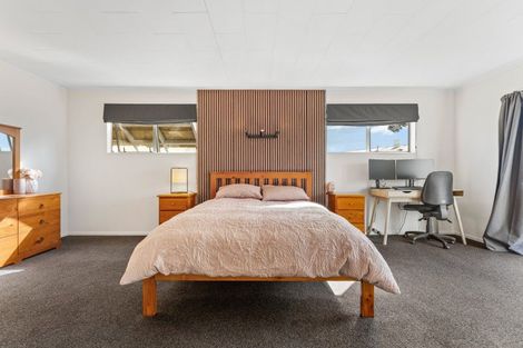 Photo of property in 18 Ngaire Street, Longburn, Palmerston North, 4412