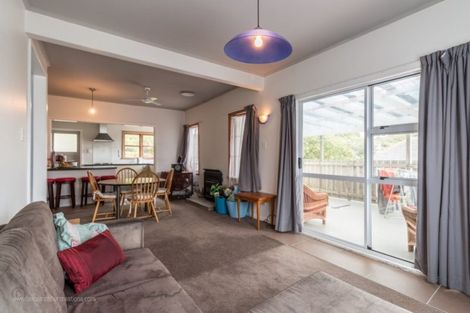 Photo of property in 4 Huia Street, Tawa, Wellington, 5028