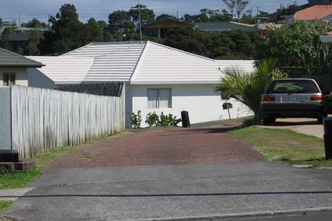 Photo of property in 11 Caversham Drive, Torbay, Auckland, 0630