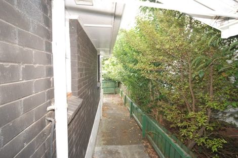 Photo of property in 21 Amberley Avenue, Te Atatu South, Auckland, 0610