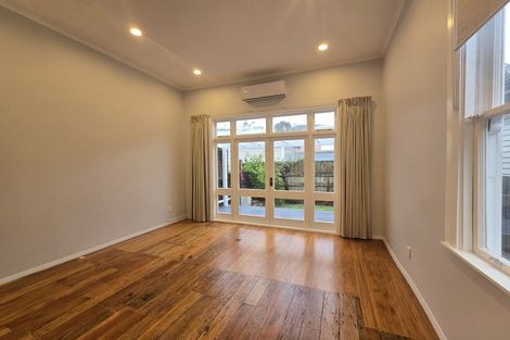 Photo of property in 168 Tasman Street, Mount Cook, Wellington, 6021