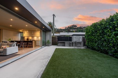 Photo of property in 20 Augusta Street, Redcliffs, Christchurch, 8081
