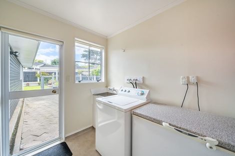 Photo of property in 11 Observatory Close, Whitby, Porirua, 5024