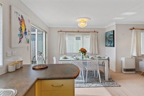 Photo of property in 1/179 Kilkenny Drive, East Tamaki Heights, Auckland, 2016