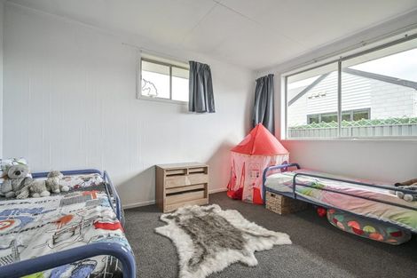 Photo of property in 2/34 Te Aute Road, Havelock North, 4130