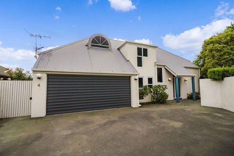 Photo of property in 4 Broadfell Avenue, Avonhead, Christchurch, 8042