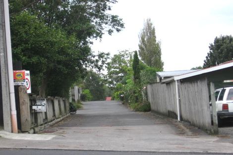 Photo of property in 8/37a Glengarry Road, Glen Eden, Auckland, 0602
