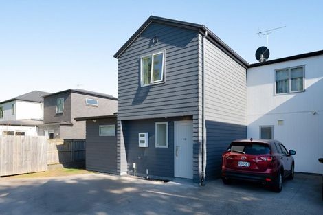Photo of property in 33 Sandleigh Road, Hamilton Lake, Hamilton, 3204