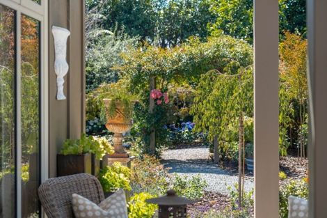 Photo of property in 17b Jellicoe Street, Greytown, 5712