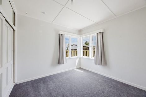 Photo of property in 12 Woburn Street, Waipukurau, 4200