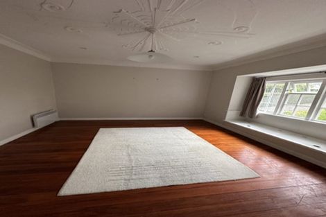 Photo of property in 185a Sutherland Road, Lyall Bay, Wellington, 6022