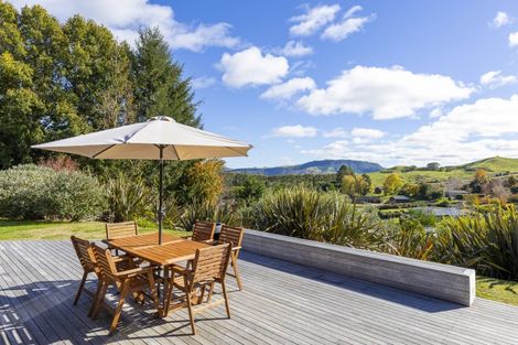 Photo of property in 11 Dalmore Way, Acacia Bay, Taupo, 3385