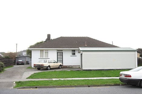 Photo of property in 3 Hewer Crescent, Naenae, Lower Hutt, 5011