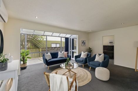 Photo of property in 7 Greenwich Grove, Stokes Valley, Lower Hutt, 5019