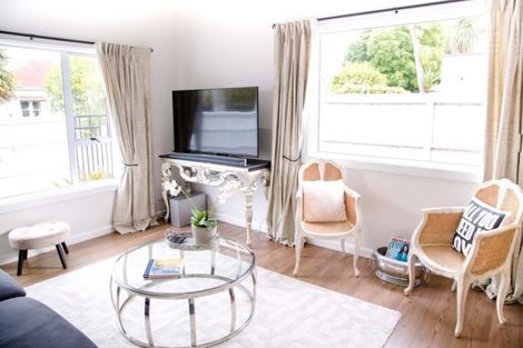 Photo of property in 37 Peacock Street, Christchurch Central, Christchurch, 8013