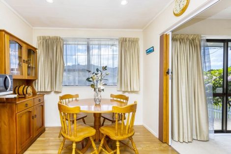 Photo of property in 50f2- Kowhai Avenue, Ebdentown, Upper Hutt, 5018