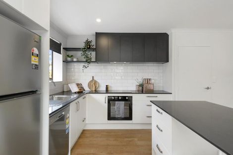 Photo of property in 28 Bounty Street, Bryndwr, Christchurch, 8053