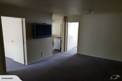 Photo of property in 16 Kaikoura Street, Henderson, Auckland, 0612