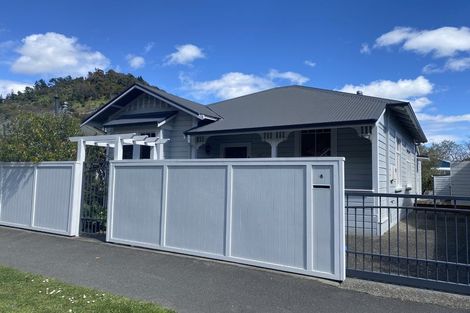 Photo of property in 16 Brook Street, The Brook, Nelson, 7010