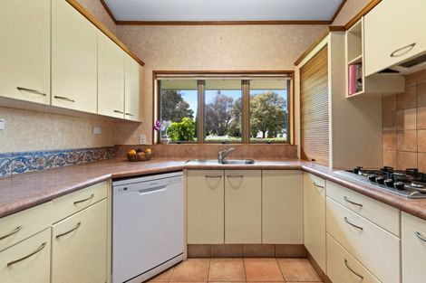 Photo of property in 210 Frimley Road, Frimley, Hastings, 4120