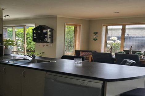 Photo of property in 15a Seadown Crescent, Amberley, 7410