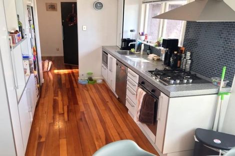 Photo of property in 31 Lyndhurst Road, Te Atatu South, Auckland, 0610