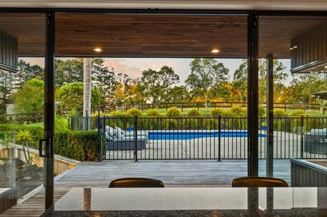 Photo of property in 206 Trigg Road, Kumeu, 0891