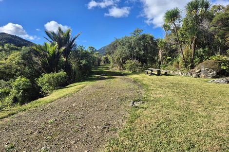 Photo of property in 1797 Colville Road, Amodeo Bay, Coromandel, 3584