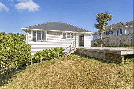 Photo of property in 19 Taupiri Crescent, Titahi Bay, Porirua, 5022