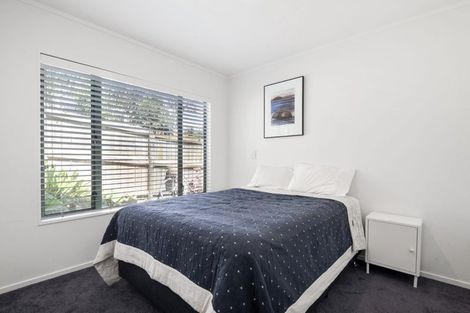 Photo of property in 2/13 Montgomery Avenue, Belmont, Auckland, 0622