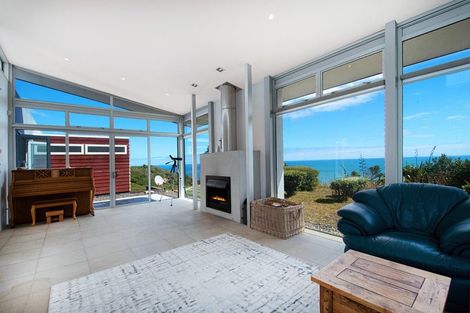 Photo of property in 449 Oaia Road, Muriwai, Waimauku, 0881