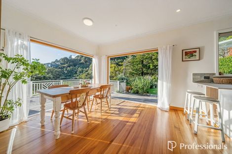 Photo of property in 31 Walter Road, Lowry Bay, Lower Hutt, 5013