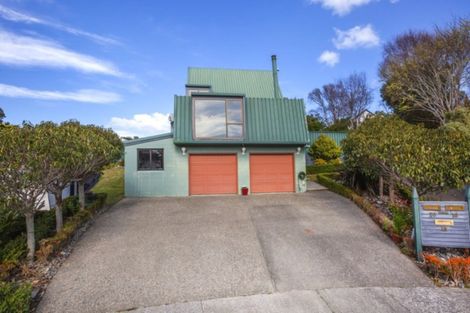 Photo of property in 20 Solander Place, Whitby, Porirua, 5024