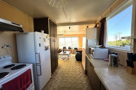 Photo of property in 8 Kowhai Street, Kaka Point, Balclutha, 9271