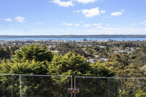 Photo of property in 6 Fairmount Road, Titirangi, Auckland, 0604