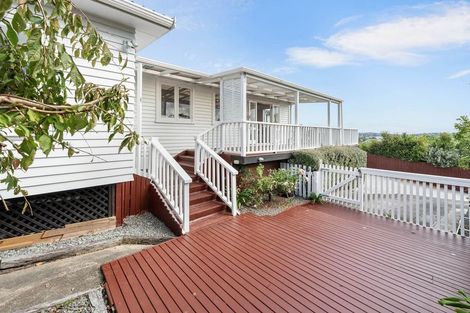Photo of property in 18 Kenmure Avenue, Forrest Hill, Auckland, 0620