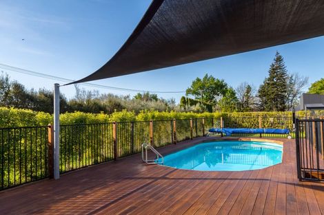 Photo of property in 6 Hewson Lane, Greytown, 5712