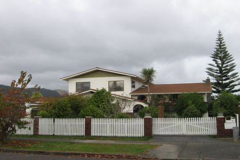 Photo of property in 40 Matai Street, Waikanae, 5036